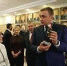 Алексей Дюмин посетил благотворительную выставку «Спешите делать добро» - Арсеньевские Вести